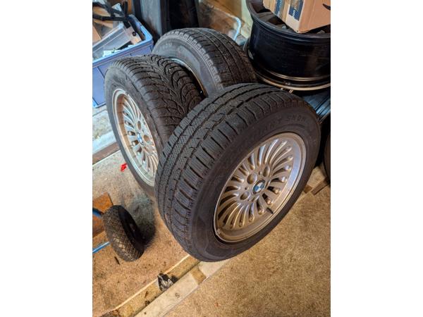 zeer goede velgen met banden