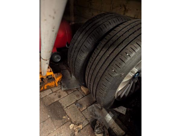 zeer goede velgen met banden