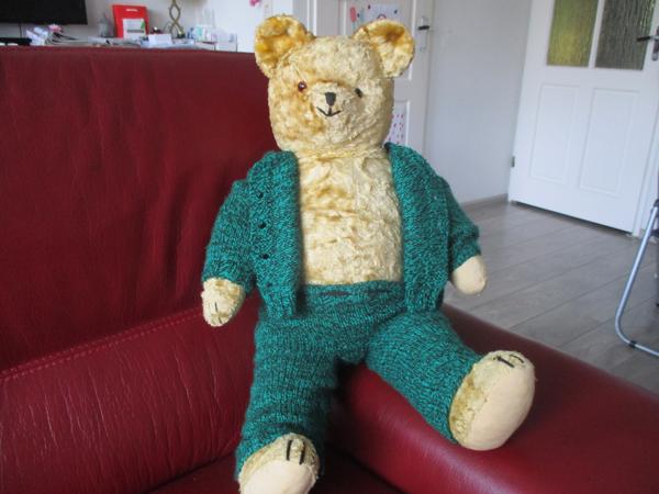 Antieke Beer 70 jaar oud.