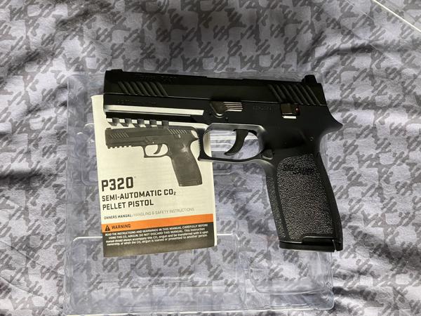 SIG Sauer P320 / 4,5 mm .177 CO2
