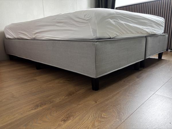 Gratis boxspring 160x200