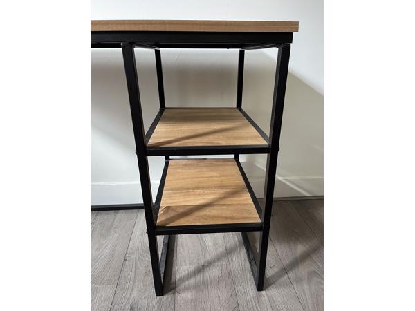 Houten bureau Charlie Xenos