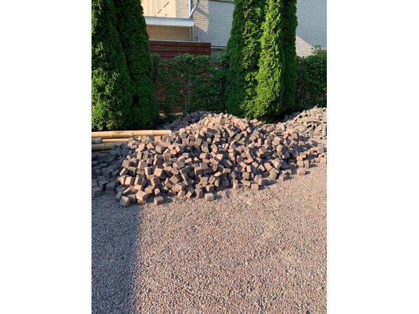 Gratis af te halen Waaltjes / Getrommelde stenen