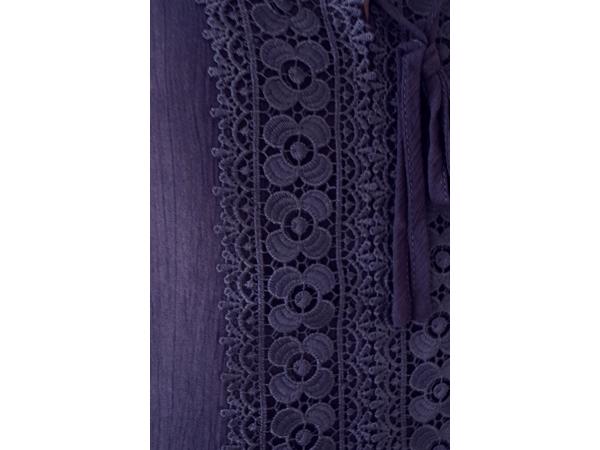 Blouse driekwart mouw, donkerblauw, maat S, M en L    Nieuw