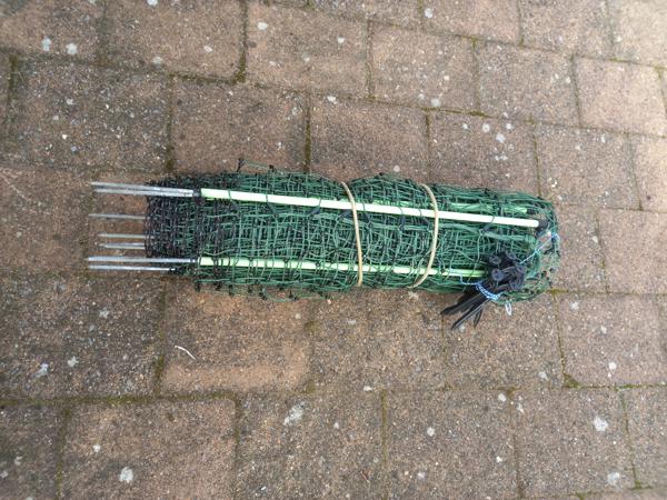 Te koop Afrastering 25 meter lang 65 cm hoog