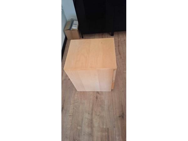 Nachtkastje IKEA