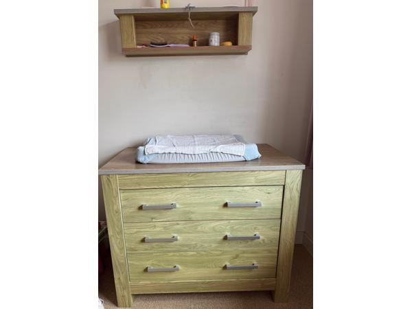 Complete TWF kinderkamer in nette staat, perfect voor baby of peuter!