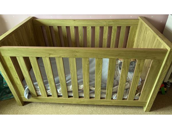 Complete TWF kinderkamer in nette staat, perfect voor baby of peuter!