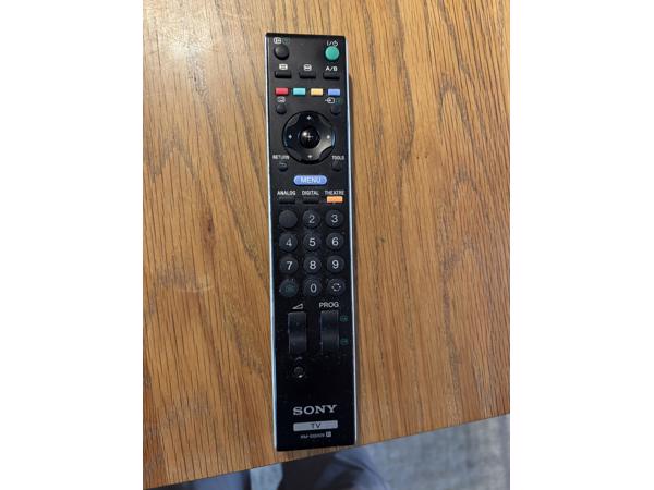 onze oude  sony TV