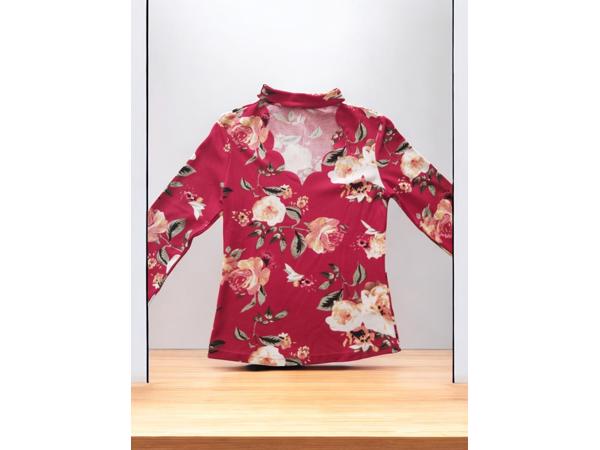 Stretchy top rood bloemenprint met hals koord M