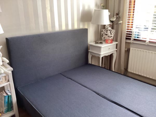 Boxspring onderstel en hoofdbord