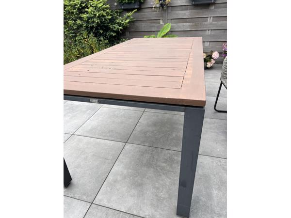Tuintafel gratis af te halen