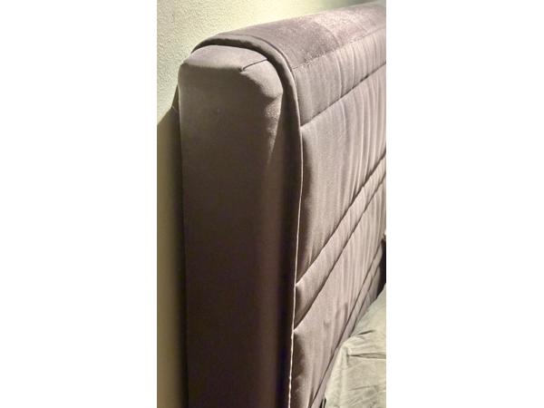 IKEA BED 180X200 CM - SERIE OPPLAND