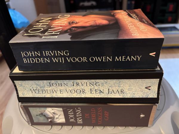 John Irving 3 boeken : Owen Meany , weduwe , wereld vlg Garp