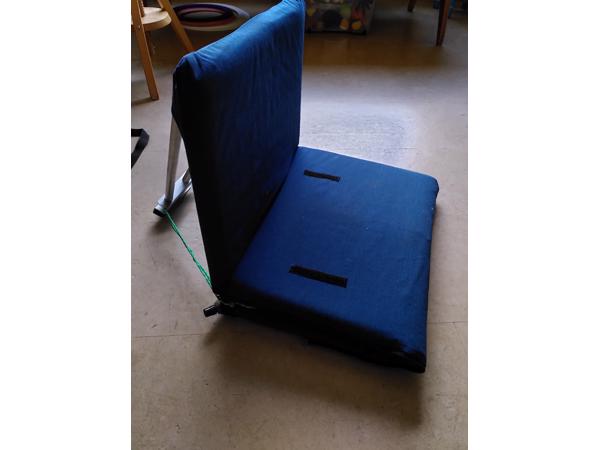 3 Kampeer hoezen , als stoeltje te gebruiken en als hoes om op te slapen