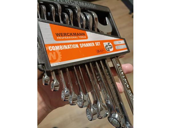 Combination spanner set