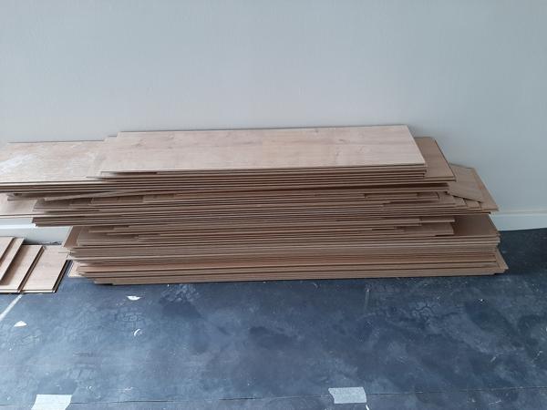 Laminaat, zo goed als nieuw (10-14 m2)