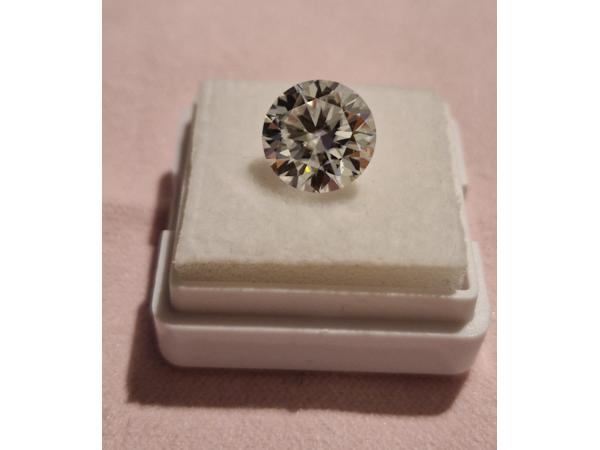 Moissanite 3ex 4.0ct
