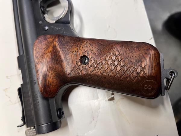 Collectors item Sheridan H9 .20 pomp pistool