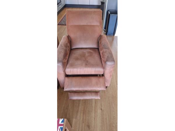 Bankstel 3 zits  2 fauteuils met relax stand