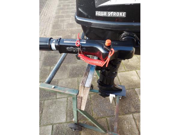 BUITENBOORDMOTOR PARSUN 5 PK VIERTAKT KORTSTAART 2015