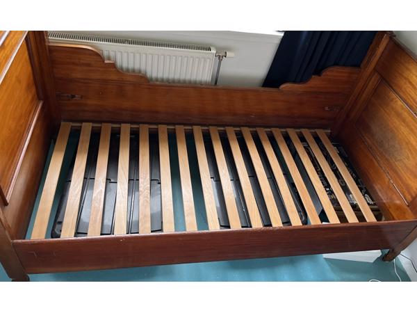 Charmant vintage kinderbed