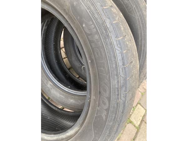 Vier banden 225/55/17 van Mercedes Vito