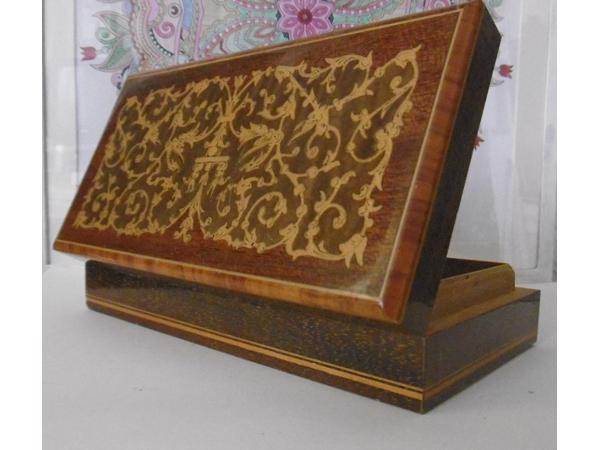 Antiek en Curiosa uit Azie