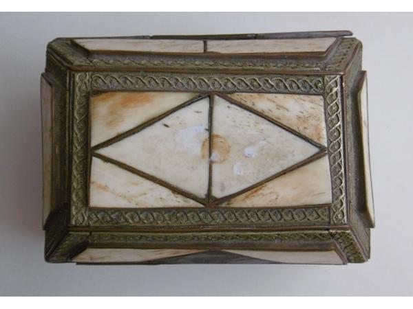 Antiek en Curiosa uit Azie