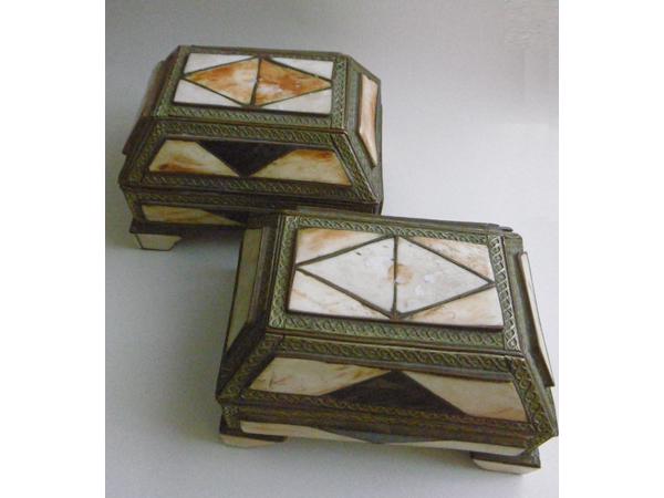 Antiek en Curiosa uit Azie