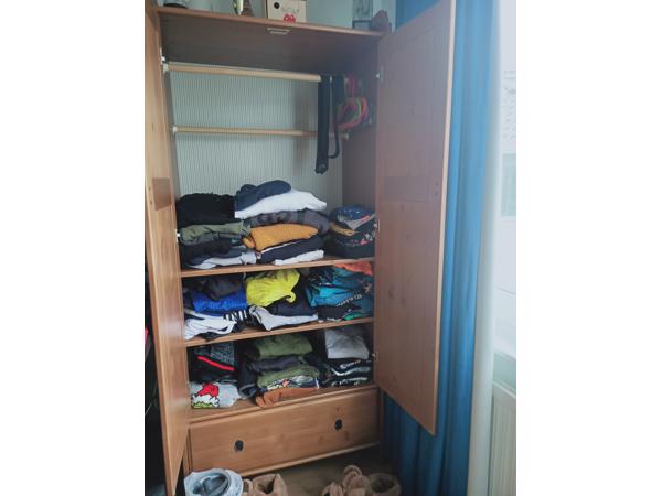 IKEA kinderkleding kast, gebruikt, maar goed