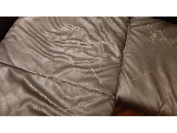 ZWART LEREN HOEKBANK