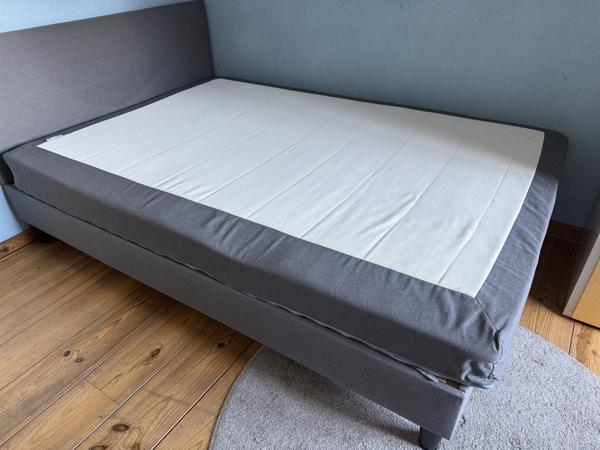 Matras en topper 140x200 (IKEA)