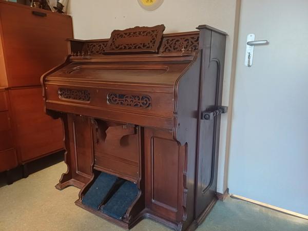 Harmonium, trapharmonium