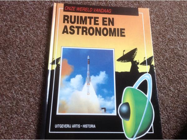 Boeken ; Onze Wereld Vandaag ; 16 Prachtige boeken, leerzaam