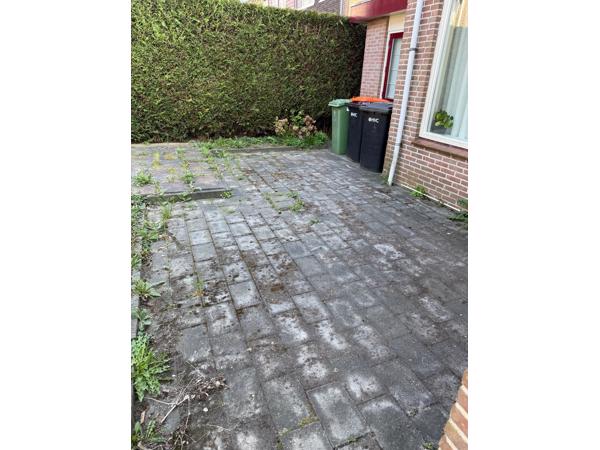 Tegels: gratis af te halen min. 50m2 + 20m2