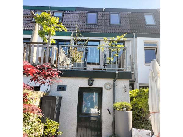 zonnescherm (handbediend), niet nieuw, maar werkt nog prime