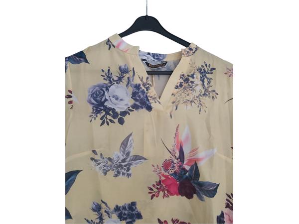 Metrofive bloemen shirt vhals geel XXL