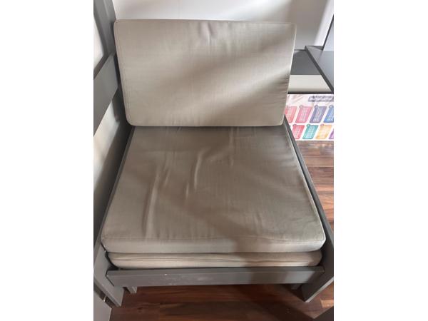 hoogslaper met bureau en extra bed