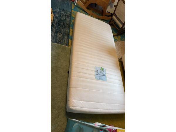 Dallas Matras 90cm breed x 200cm lang x 20cm dik