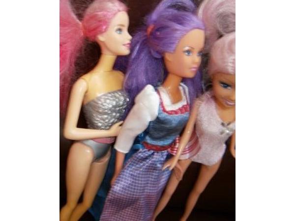 3  stuks  als  nieuw  barbie