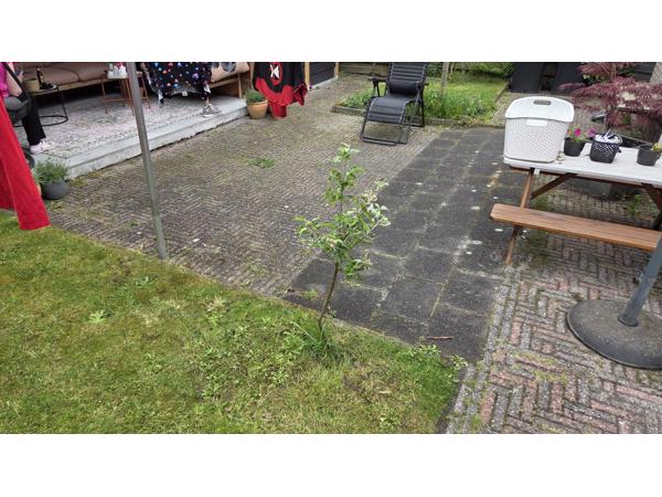 ± 20m² klinkers en tegels