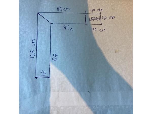 Stelling ( hoek)  formaat 125bij 125 cm met 4 laden