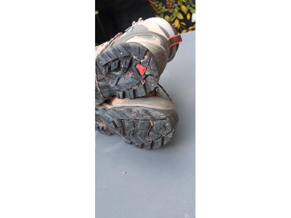 Wandelschoen maat 40