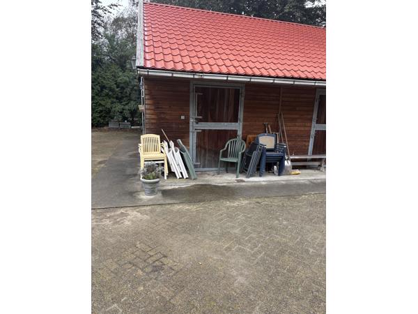 Diversen plastic stoelen