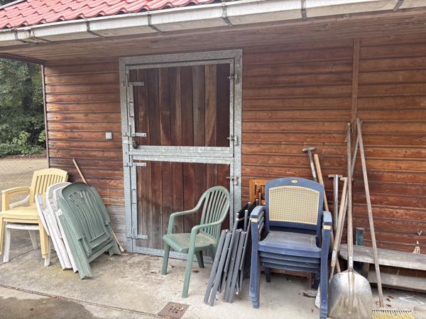 Diversen plastic stoelen