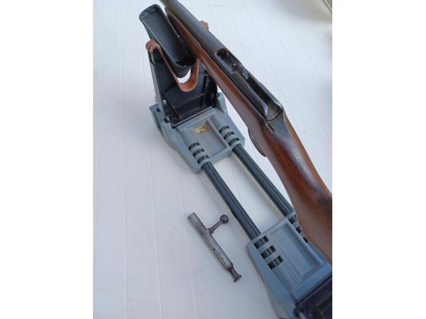 Te koop 9mm grendelgeweer