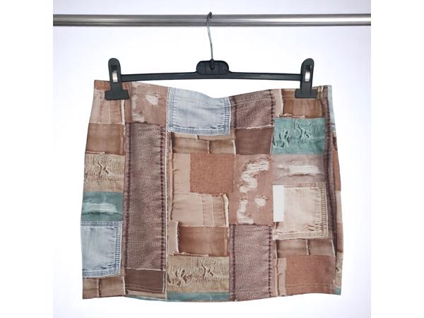 2 delig setje bandeau top + rok L