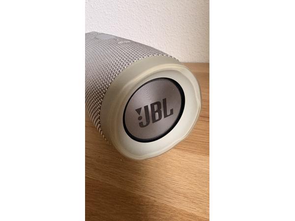JBL Charge 3