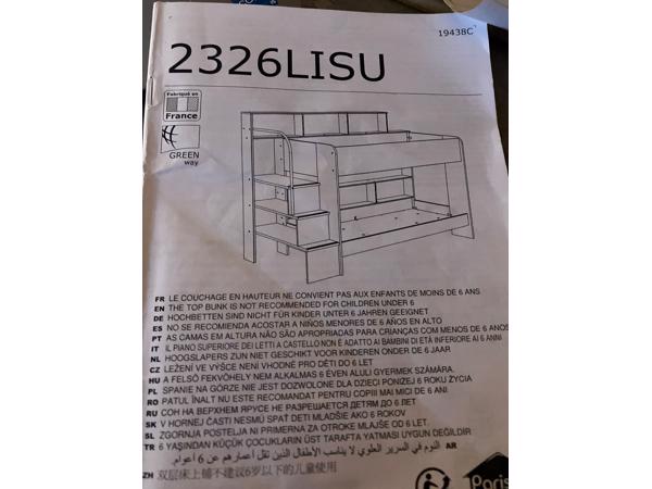 Stapelbed met opbergruimte (LET OP - een aantal planken zijn beschadigd, twee zijn kapot)